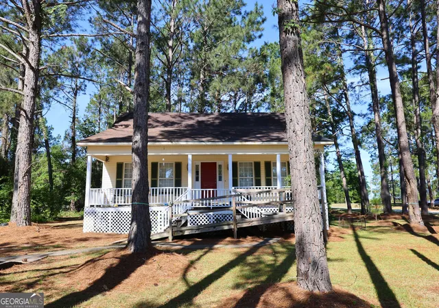 Photo 1 of Single family home for sale at 500 S Kevin Ct, Statesboro, GA 30461 | MLS# 10813948 | Listing updated on 2026-08-24