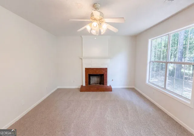 Photo 3 of Single family home for sale at 310 Hunters Chase, Mcdonough, GA 30253 | MLS# 10828556 | Listing updated on 2026-09-18
