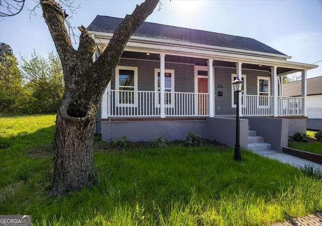 Photo 3 of Single family home for sale at 836 Plant St, Macon, GA 31201 | MLS# 10721249 | Listing updated on 2026-04-13