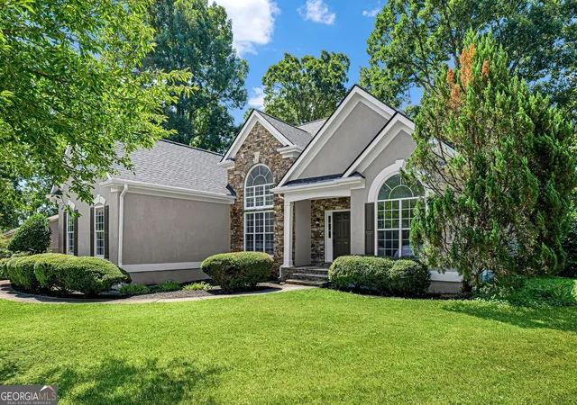 2nd image of 2333 Ettas Cir Se, Conyers, GA 30013 | MLS# 10811233