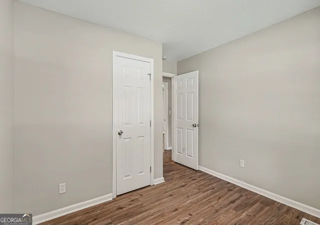Photo 3 of Single family home for sale at 5920 Rolling Oaks Dr, Cumming, GA 30040 | MLS# 10831705 | Listing updated on 2026-09-07