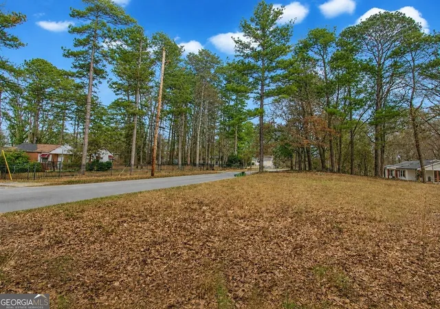 Photo 3 of Single family home for sale at 731 Bolton Rd Nw, Atlanta, GA 30331 | MLS# 10696670 | Listing updated on 2026-09-02