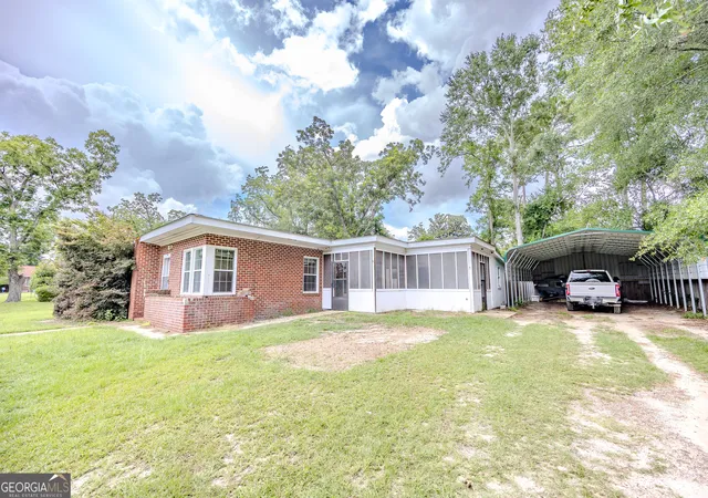 1st image of 10 W Graham St, Mc Rae Helena, GA 31055 | MLS# 10809492