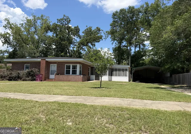 Photo 1 of Single family home for sale at 10 W Graham St, Mc Rae Helena, GA 31055 | MLS# 10809492 | Listing updated on 2026-08-15