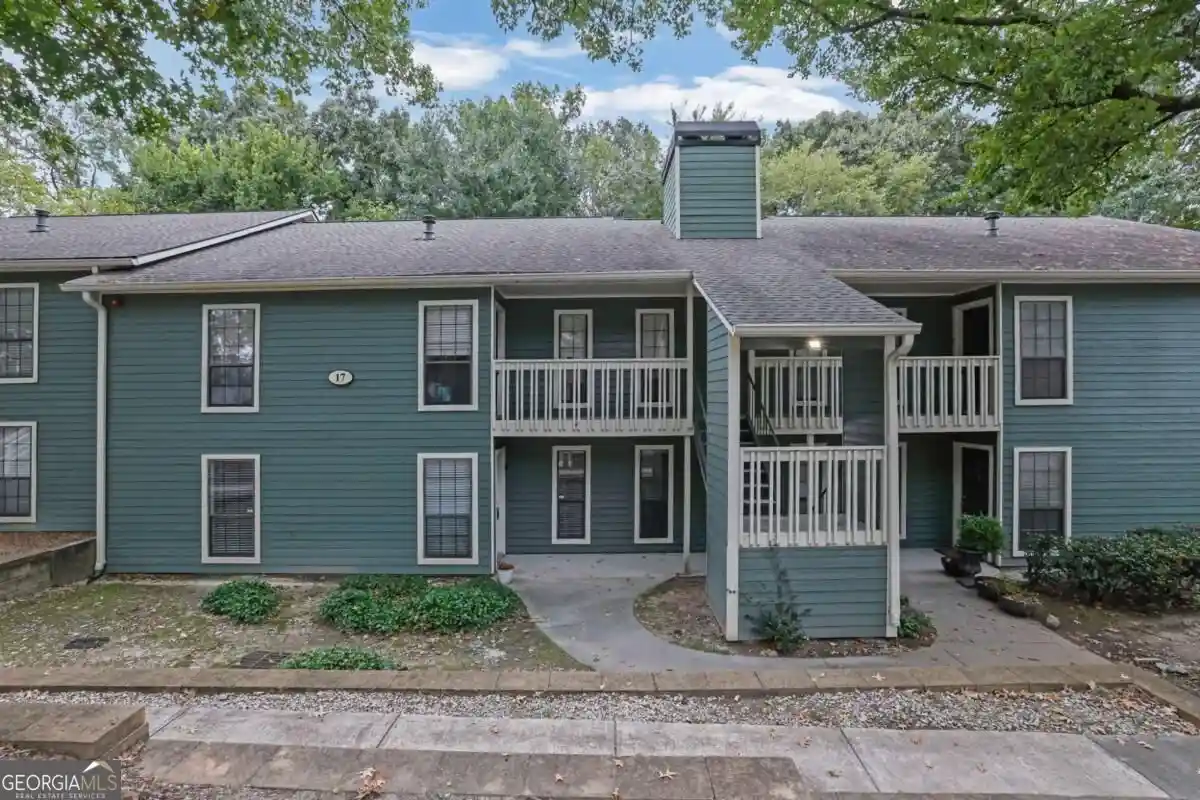 Photo 1 of Condo for sale at 2806 Vinings Central Dr Se #153, Atlanta, GA 30339 | MLS# 10853156 | Listing updated on 2026-10-17