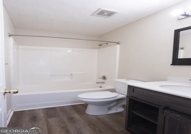 Photo 2 of Single family home for sale at 305 Bradford Ct, Auburn, GA 30011 | MLS# 10817648 | Listing updated on 2026-09-14