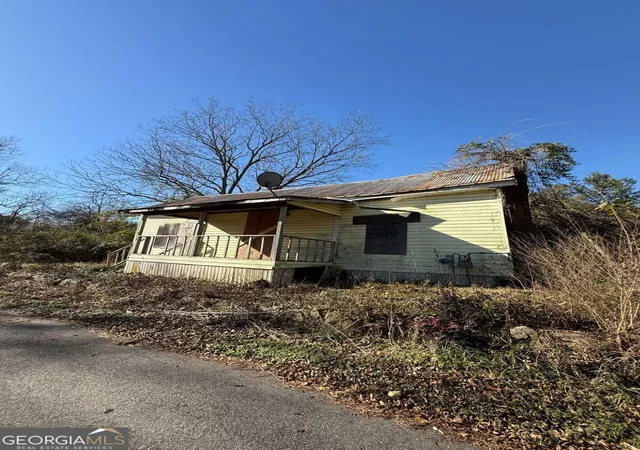 4th image of 628 M L King St, Greenville, GA 30222 | MLS# 10803507