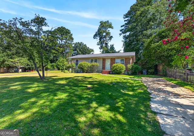 Homes for sale in Lagrange, GA | 204 S Chilton Crescent, Lagrange, GA 30240 | MLS# 10803147
