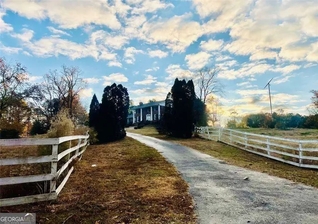 Photo 2 of Single family home for sale at 740 Patrick Mill Rd Sw, Winder, GA 30680 | MLS# 10773010 | Listing updated on 2026-08-30