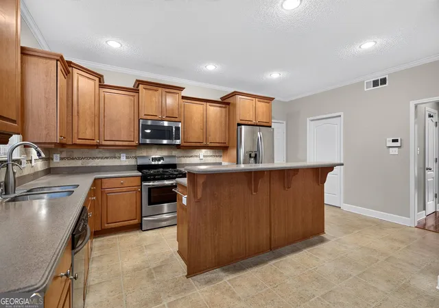 3rd image of 165 Keaton Dr, Fayetteville, GA 30215 | MLS# 10787709