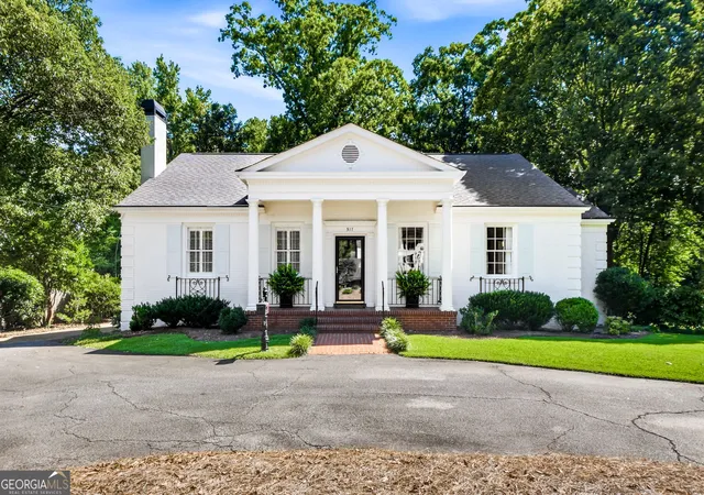 3rd image of 517 E College St, Griffin, GA 30224 | MLS# 10794940