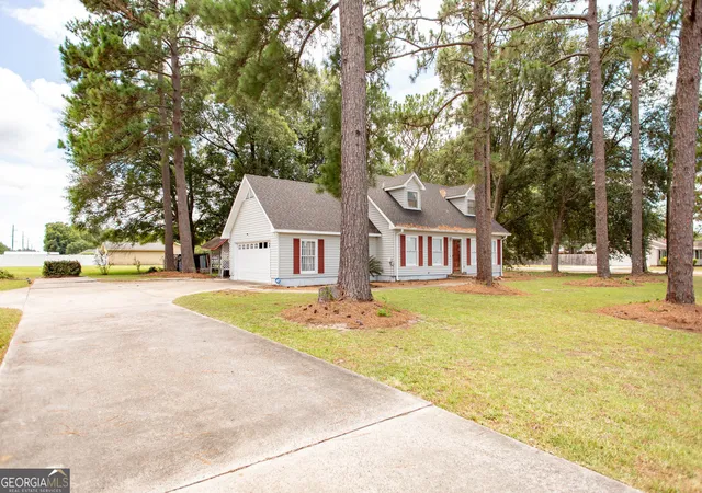 Homes for sale in Waycross, GA | 4484 Central Ave, Waycross, GA 31503 | MLS# 10790617