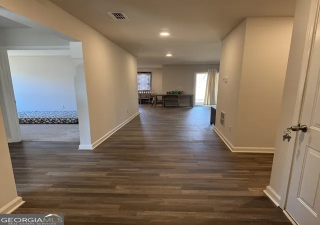 Photo 3 of Single family home for sale at 506 Pine Meadows Ct, Macon, GA 31206 | MLS# 10699488 | Listing updated on 2026-05-10