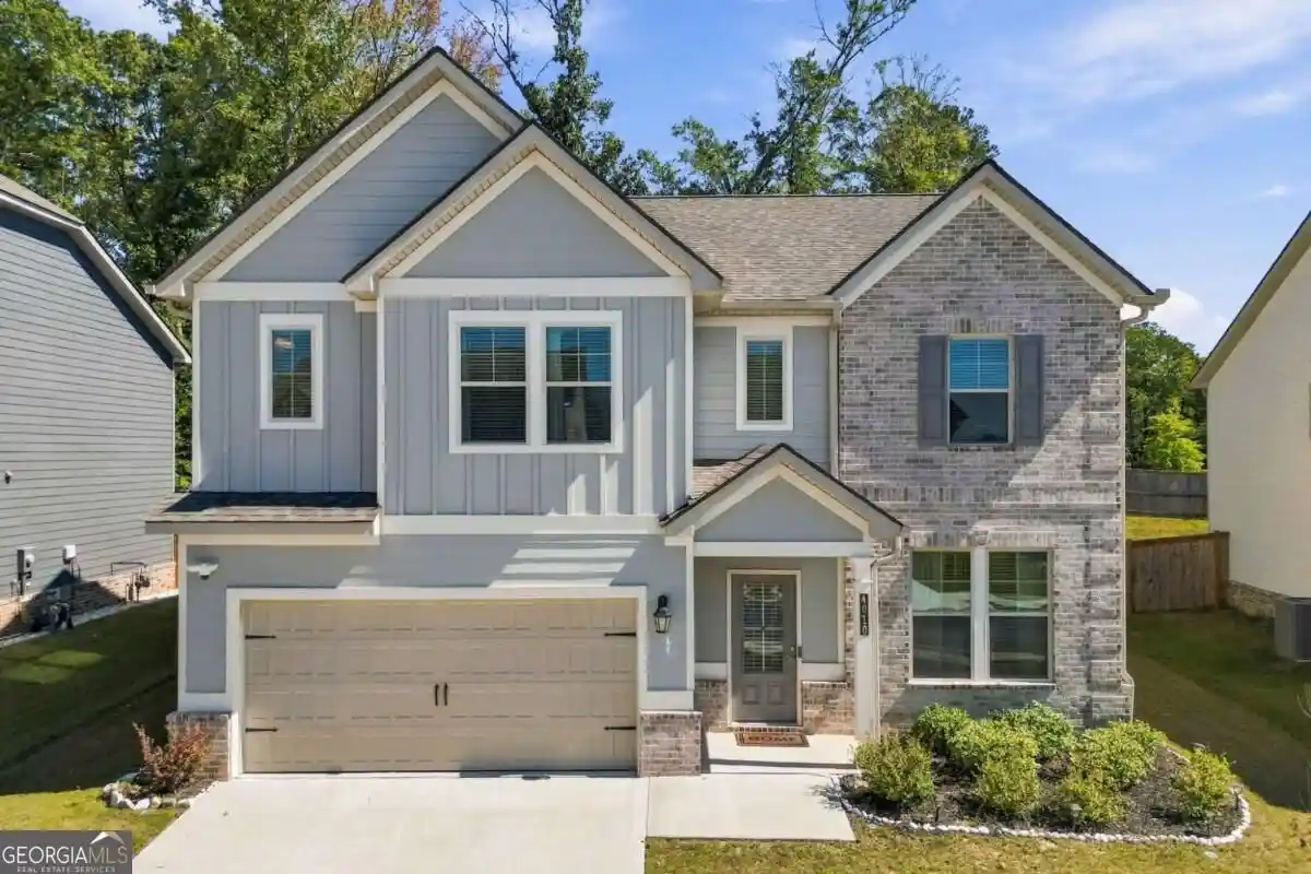 Photo 1 of Single family home for sale at 4010 Diane Ln, Fayetteville, GA 30214 | MLS# 10869420 | Listing updated on 2026-10-22