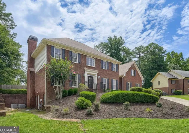 Photo 1 of Single family home for sale at 3335 Arborwoods Dr, Johns Creek, GA 30022 | MLS# 10800624 | Listing updated on 2026-09-09