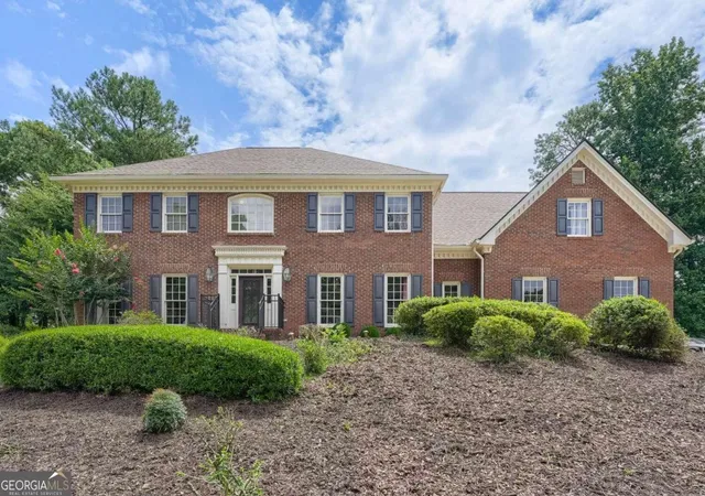Photo 2 of Single family home for sale at 3335 Arborwoods Dr, Johns Creek, GA 30022 | MLS# 10800624 | Listing updated on 2026-09-09