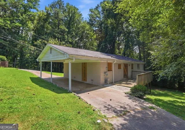 Photo 2 of Single family home for sale at 2785 Battle Forrest Dr, Decatur, GA 30034 | MLS# 10836819 | Listing updated on 2026-09-14