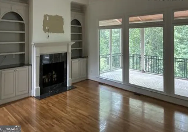 Photo 3 of Sale Pending at 8069 Kenstone Ct, Sandy Springs, GA 30350 | MLS# 10807171 | Listing updated on 2026-10-07