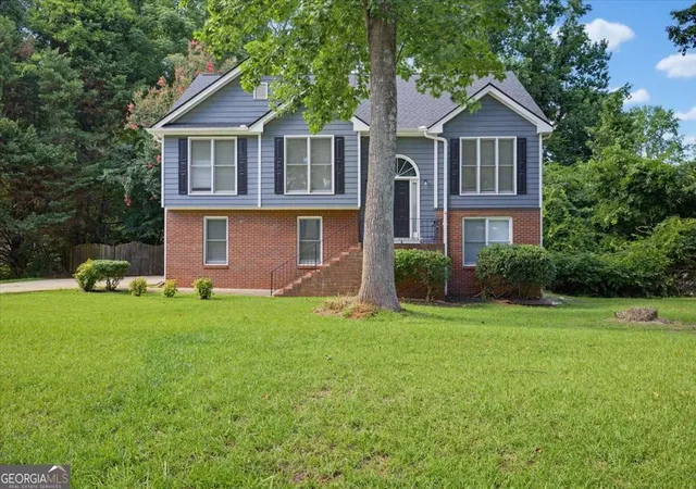 2nd image of 10 Fairhaven Ct, Covington, GA 30016 | MLS# 10792140