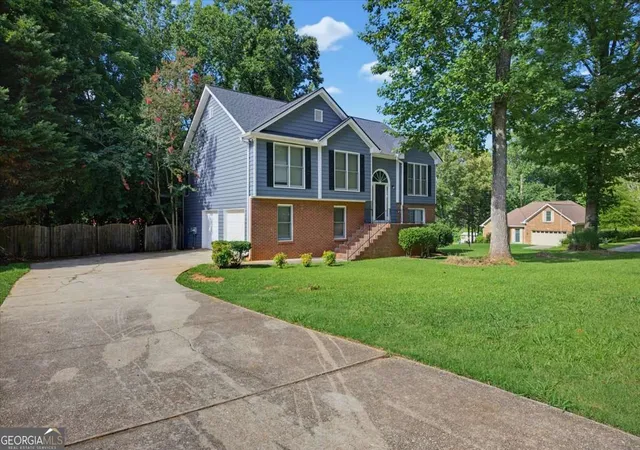 3rd image of 10 Fairhaven Ct, Covington, GA 30016 | MLS# 10792140
