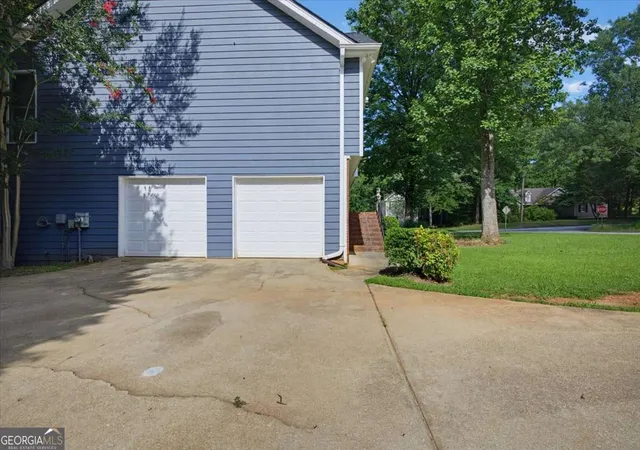4th image of 10 Fairhaven Ct, Covington, GA 30016 | MLS# 10792140