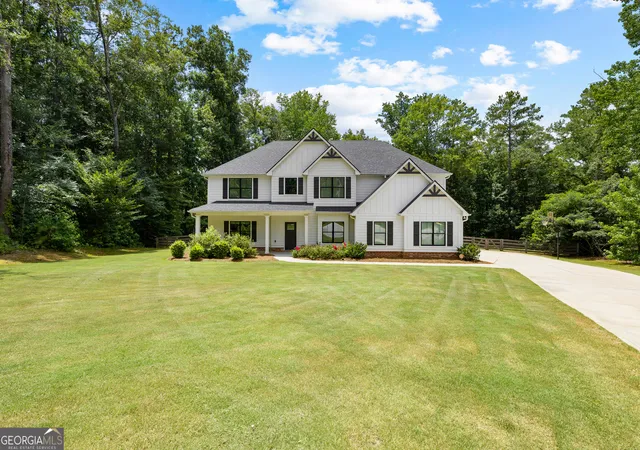 Homes for sale in Fayetteville, GA | 135 Jessica Ct, Fayetteville, GA 30215 | MLS# 10798403