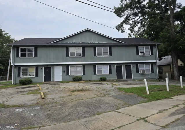 1st image of 200 Washington St, Barnesville, GA 30204 | MLS# 10820872