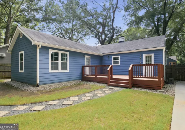 Photo 15 of Single family home for sale at 1146 Edgefield Dr Sw, Atlanta, GA 30310 | MLS# 10826232 | Listing updated on 2026-09-13