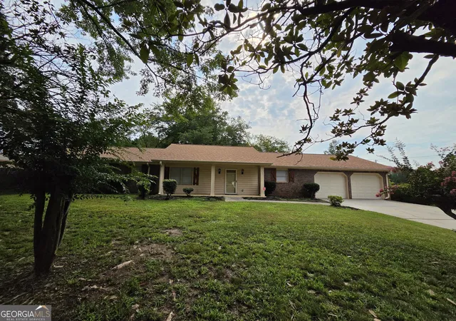 Photo 2 of Single family home for sale at 3560 Sandhill Dr Se, Conyers, GA 30094 | MLS# 10815196 | Listing updated on 2026-08-12