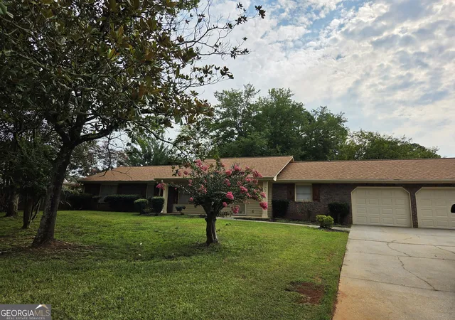 Photo 3 of Single family home for sale at 3560 Sandhill Dr Se, Conyers, GA 30094 | MLS# 10815196 | Listing updated on 2026-08-12