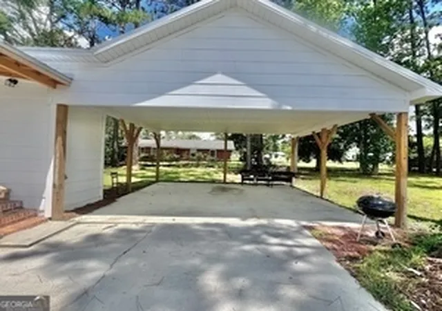 3rd image of 141 S First Ave, Mc Rae, GA 31055 | MLS# 10797370