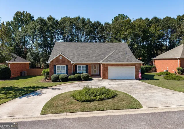 Photo 1 of Single family home for sale at 850 Saint Ives Ln, Athens, GA 30606 | MLS# 10845066 | Listing updated on 2026-10-27