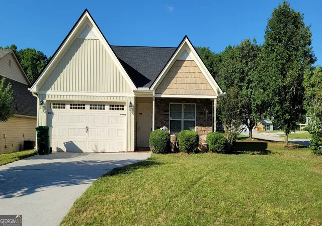 Homes for sale in Alto, GA | 561 Highland Pointe Dr, Alto, GA 30510 | MLS# 10777834