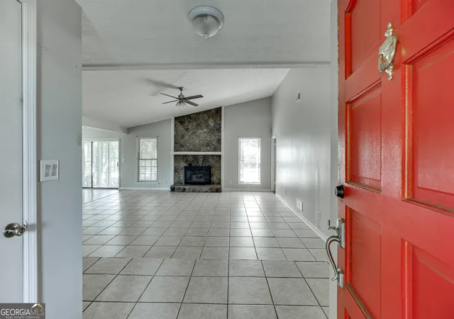 2nd image of 900 Pawnee Pl, Lilburn, GA 30047 | MLS# 10818070