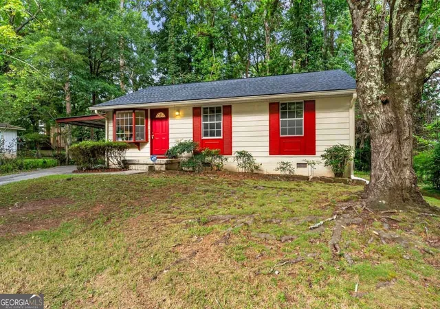 Photo 2 of Single family home for sale at 6177 Crestview Ln, Forest Park, GA 30297 | MLS# 10828507 | Listing updated on 2026-09-10