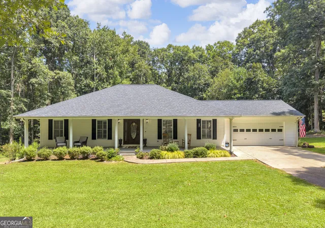 1st image of 612 Rockyford Rd, Carnesville, GA 30521 | MLS# 10828318