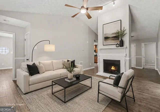 Photo 3 of Single family home for sale at 627 Towngate Blvd, Jonesboro, GA 30238 | MLS# 10755429 | Listing updated on 2026-07-31
