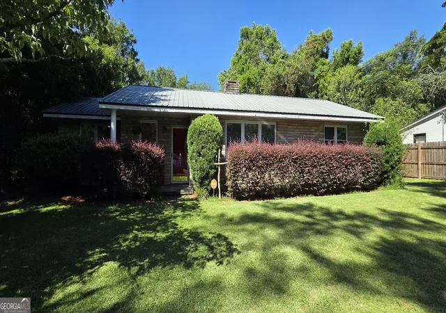 1st image of 142 Rose St, Cochran, GA 31014 | MLS# 10796694