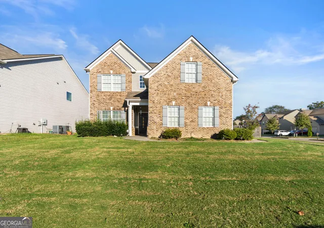 Single family home for sale at 1010 Lime St, Byron, GA 31008 | MLS# 10879716