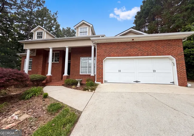 Photo 1 of Single family home for sale at 2298 Camden Dr Sw, Marietta, GA 30064 | MLS# 10763765 | Listing updated on 2026-09-18