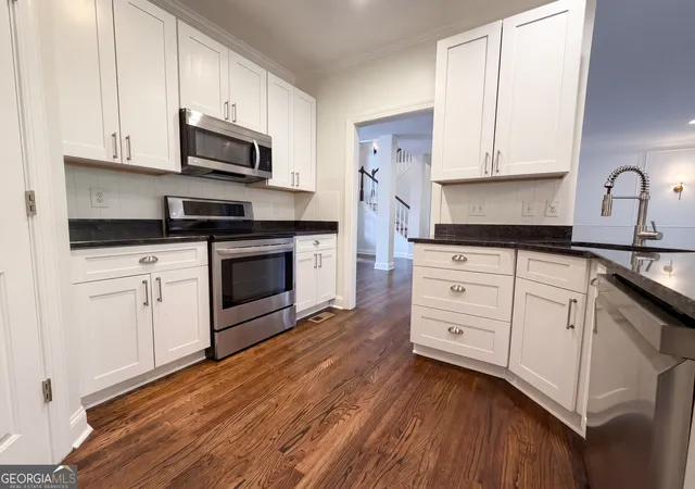 Photo 2 of Single family home for sale at 2298 Camden Dr Sw, Marietta, GA 30064 | MLS# 10763765 | Listing updated on 2026-09-18