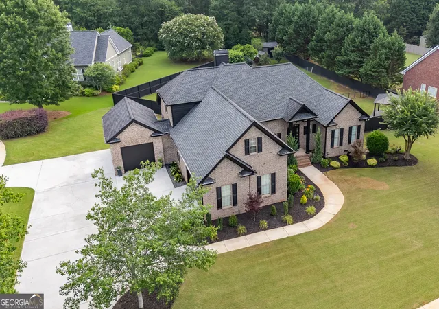 Photo 1 of Single family home for sale at 1070 Saint Albans Path, Watkinsville, GA 30677 | MLS# 10780512 | Listing updated on 2026-08-21