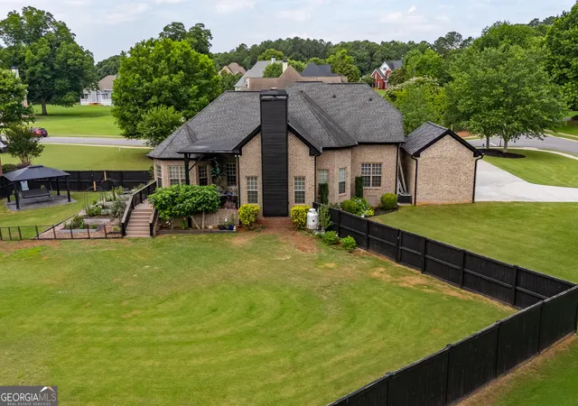 Photo 3 of Single family home for sale at 1070 Saint Albans Path, Watkinsville, GA 30677 | MLS# 10780512 | Listing updated on 2026-08-21
