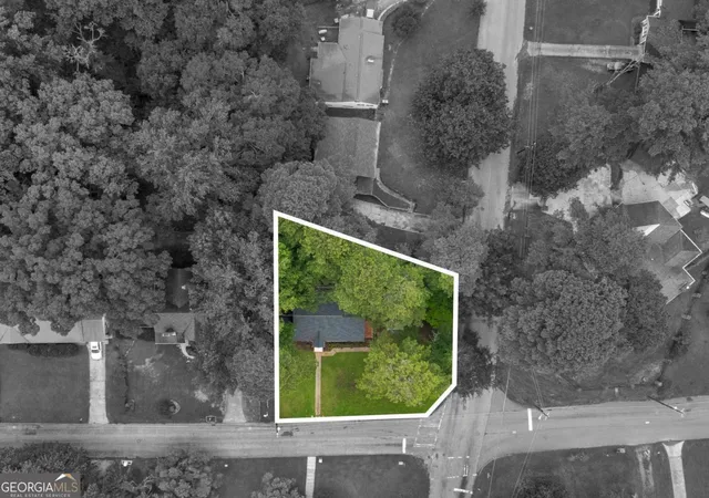 2nd image of 1995 Venetian Dr Sw, Atlanta, GA 30311 | MLS# 10816331