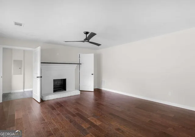 4th image of 1995 Venetian Dr Sw, Atlanta, GA 30311 | MLS# 10816331