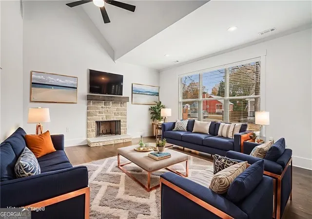 Photo 2 of Single family home for sale at 352 Davis St, Monroe, GA 30655 | MLS# 10828722 | Listing updated on 2026-09-18