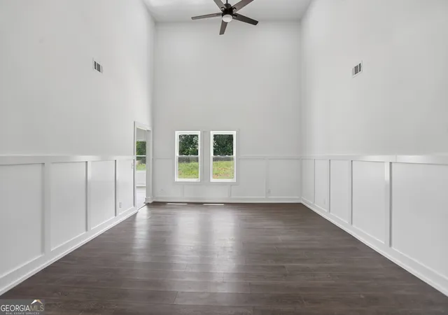 3rd image of 35 Fourwood Dr, Covington, GA 30016 | MLS# 10812664