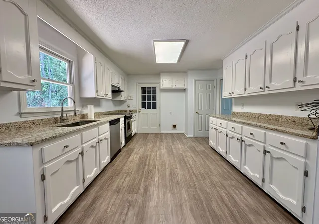 Photo 4 of Single family home for sale at 140 Senora Pl, Macon, GA 31210 | MLS# 10821875 | Listing updated on 2026-08-21