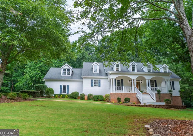 Photo 1 of Single family home for sale at 4655 Hamptons Dr, Alpharetta, GA 30004 | MLS# 10812577 | Listing updated on 2026-09-08