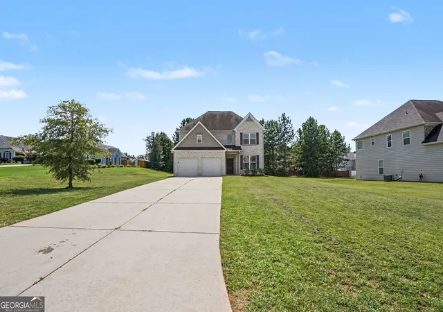 Photo 2 of Single family home for sale at 1146 E Shoreview Dr, Mcdonough, GA 30253 | MLS# 10831065 | Listing updated on 2026-09-16